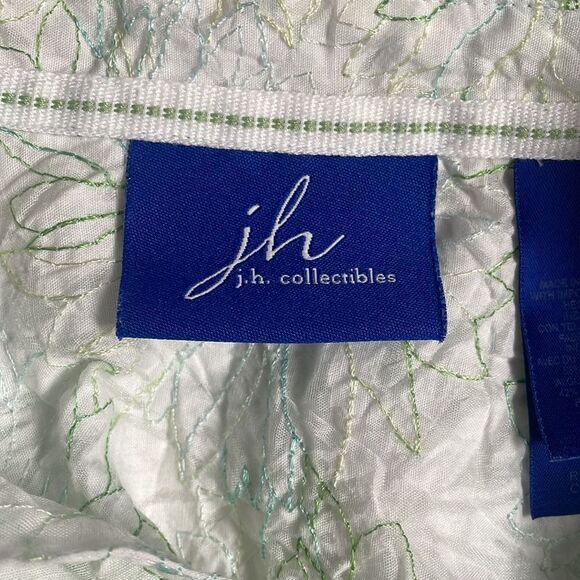 J.H. Collectibles Button Blouse, Ladies Size M, White and Green - Picture 7 of 8
